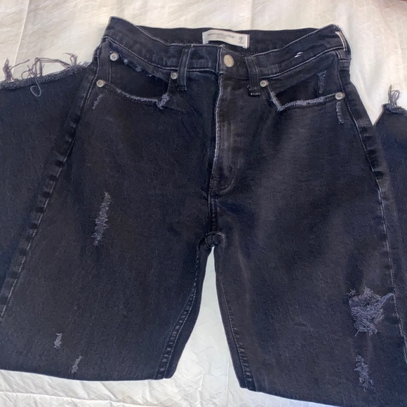 Abercrombie & Fitch Denim - Abercrombie high waisted mom jeans black size 26short